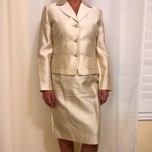 Vintage Bill Blass cream silk suit size 8